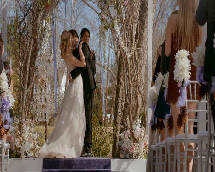 VampireDiaries-dot-nl_VampireDiaries-8x15WerePlanningAJuneWedding1700.jpg