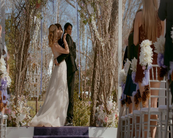 VampireDiaries-dot-nl_VampireDiaries-8x15WerePlanningAJuneWedding1702.jpg