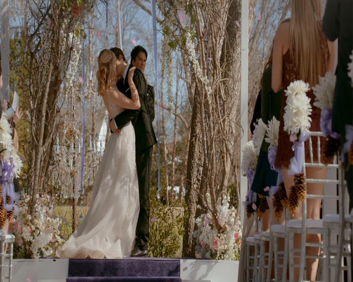 VampireDiaries-dot-nl_VampireDiaries-8x15WerePlanningAJuneWedding1703.jpg