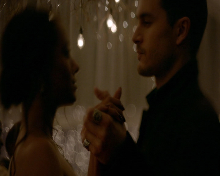 VampireDiaries-dot-nl_VampireDiaries-8x15WerePlanningAJuneWedding1765.jpg