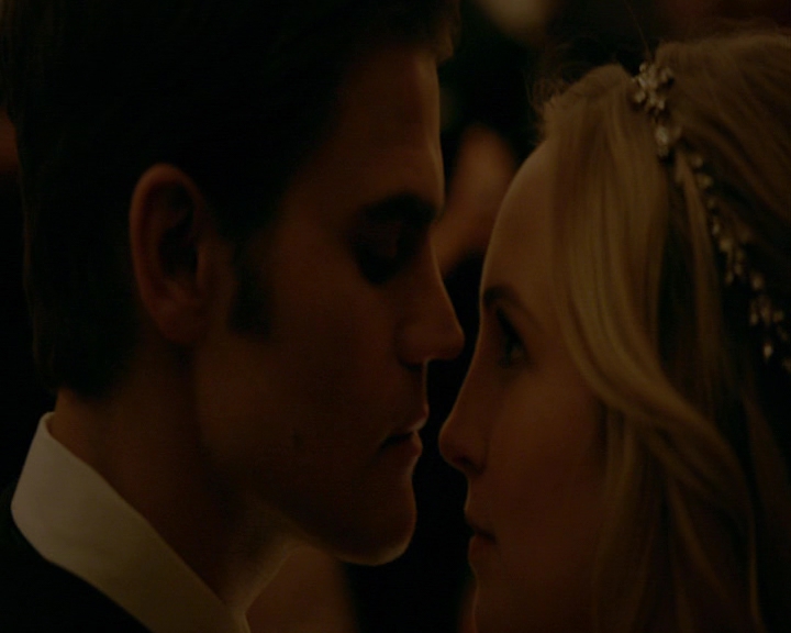 VampireDiaries-dot-nl_VampireDiaries-8x15WerePlanningAJuneWedding1785.jpg