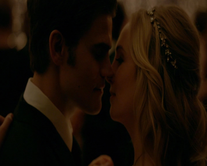 VampireDiaries-dot-nl_VampireDiaries-8x15WerePlanningAJuneWedding1790.jpg