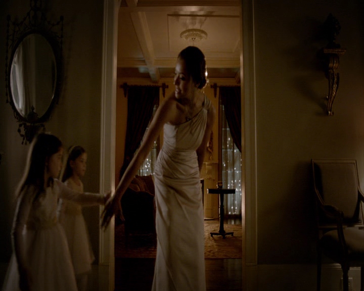 VampireDiaries-dot-nl_VampireDiaries-8x15WerePlanningAJuneWedding1825.jpg