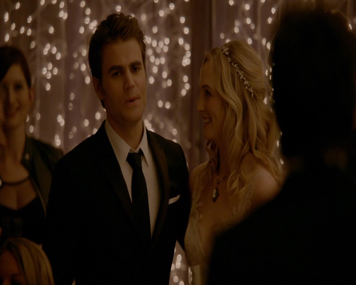 VampireDiaries-dot-nl_VampireDiaries-8x15WerePlanningAJuneWedding1882.jpg