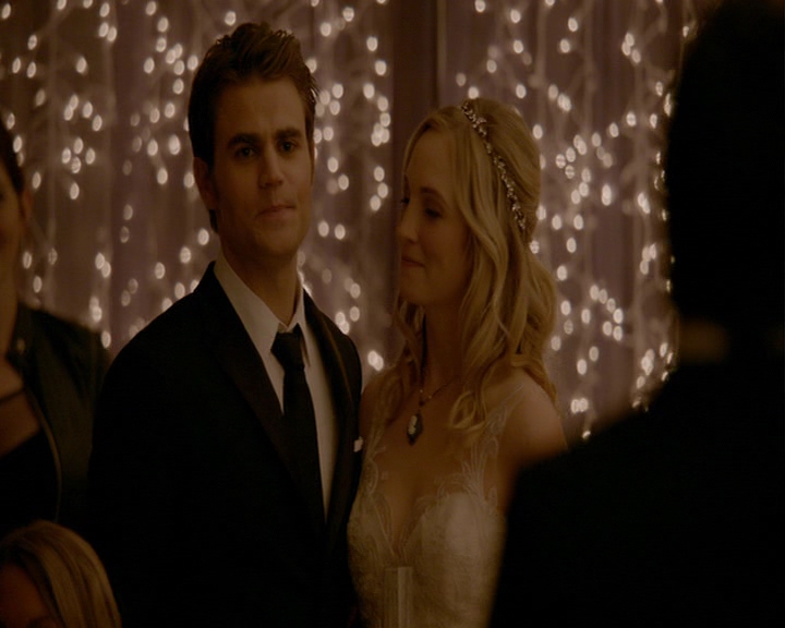 VampireDiaries-dot-nl_VampireDiaries-8x15WerePlanningAJuneWedding1883.jpg