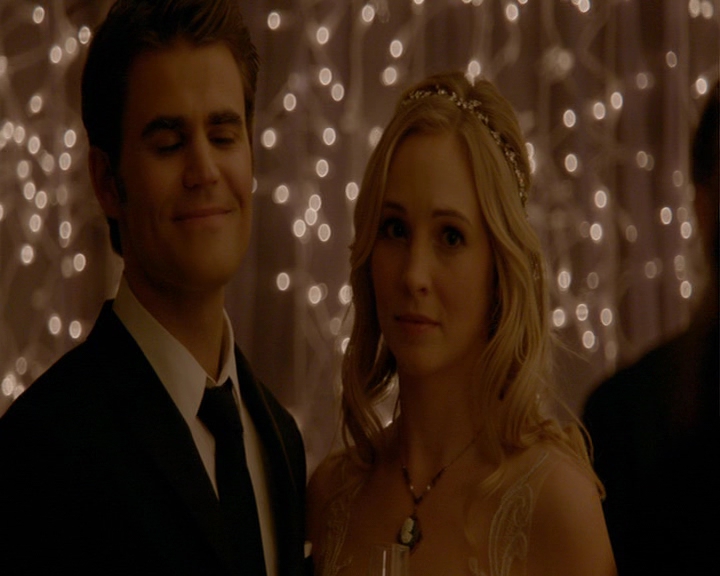 VampireDiaries-dot-nl_VampireDiaries-8x15WerePlanningAJuneWedding1912.jpg