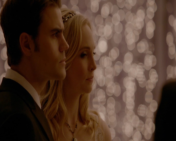 VampireDiaries-dot-nl_VampireDiaries-8x15WerePlanningAJuneWedding1929.jpg