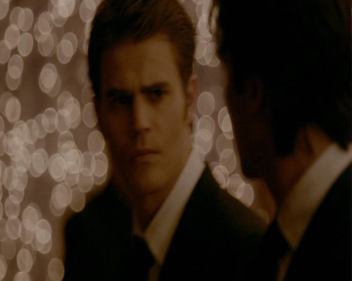 VampireDiaries-dot-nl_VampireDiaries-8x15WerePlanningAJuneWedding1989.jpg