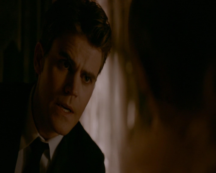 VampireDiaries-dot-nl_VampireDiaries-8x16IWasFeelingEpic0131.jpg