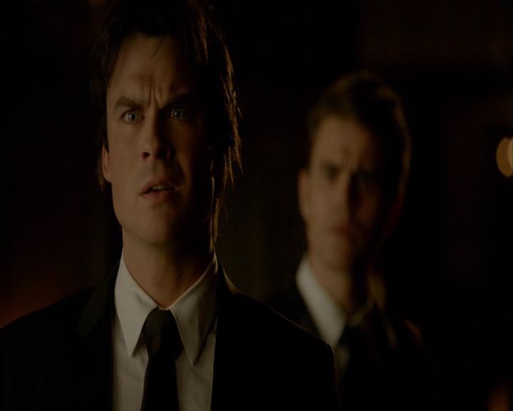 VampireDiaries-dot-nl_VampireDiaries-8x16IWasFeelingEpic0283.jpg