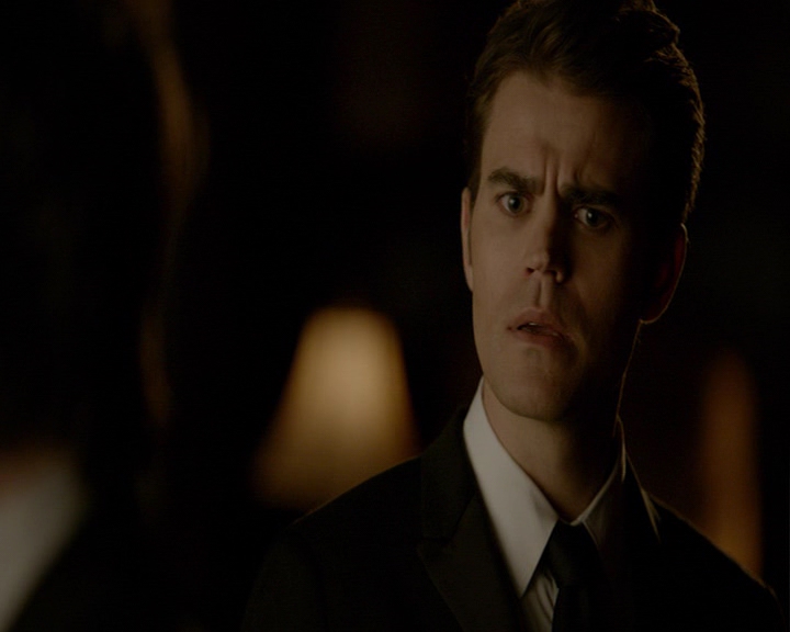 VampireDiaries-dot-nl_VampireDiaries-8x16IWasFeelingEpic0287.jpg