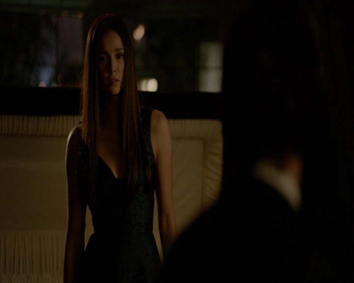 VampireDiaries-dot-nl_VampireDiaries-8x16IWasFeelingEpic0294.jpg