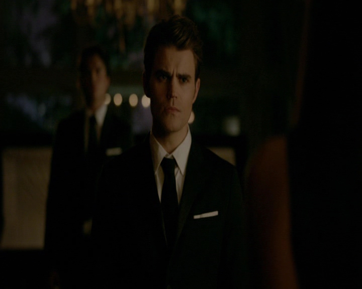 VampireDiaries-dot-nl_VampireDiaries-8x16IWasFeelingEpic0343.jpg