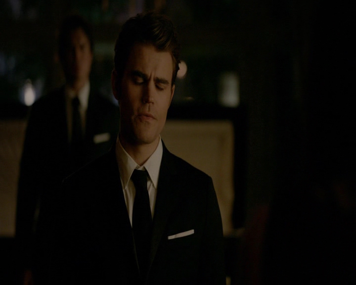 VampireDiaries-dot-nl_VampireDiaries-8x16IWasFeelingEpic0351.jpg