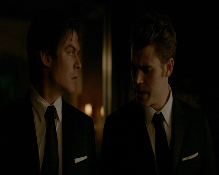 VampireDiaries-dot-nl_VampireDiaries-8x16IWasFeelingEpic0411.jpg