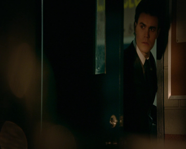 VampireDiaries-dot-nl_VampireDiaries-8x16IWasFeelingEpic0492.jpg