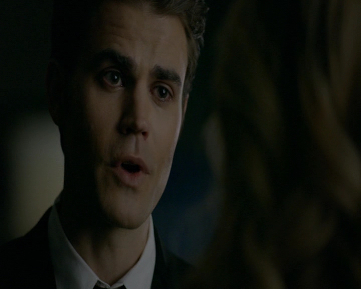 VampireDiaries-dot-nl_VampireDiaries-8x16IWasFeelingEpic0672.jpg