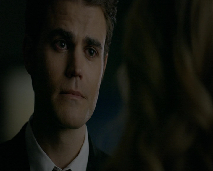 VampireDiaries-dot-nl_VampireDiaries-8x16IWasFeelingEpic0673.jpg