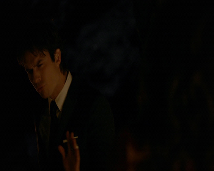 VampireDiaries-dot-nl_VampireDiaries-8x16IWasFeelingEpic0971.jpg