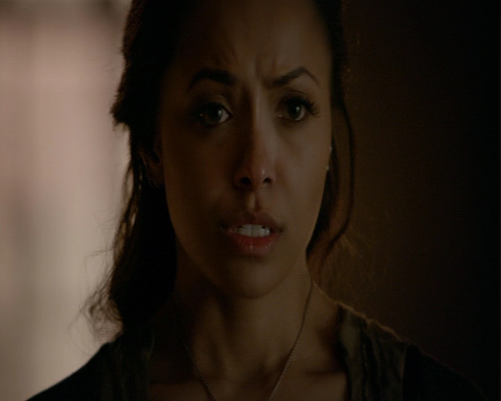 VampireDiaries-dot-nl_VampireDiaries-8x16IWasFeelingEpic1278.jpg