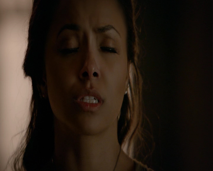 VampireDiaries-dot-nl_VampireDiaries-8x16IWasFeelingEpic1285.jpg