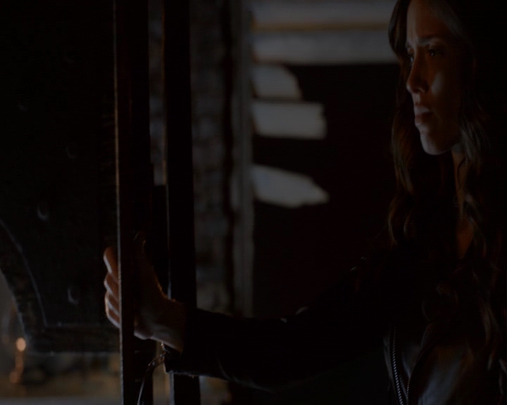 VampireDiaries-dot-nl_VampireDiaries-8x16IWasFeelingEpic1307.jpg