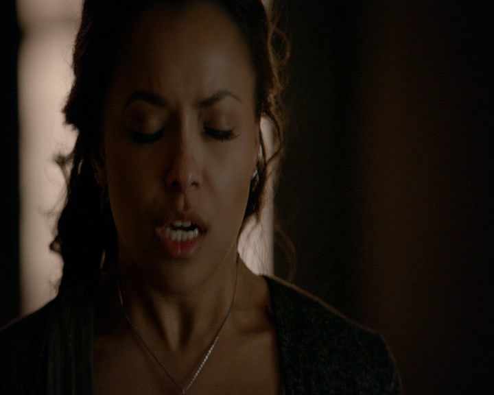 VampireDiaries-dot-nl_VampireDiaries-8x16IWasFeelingEpic1319.jpg