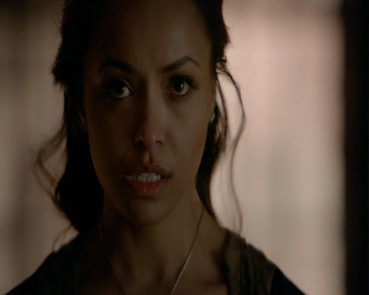 VampireDiaries-dot-nl_VampireDiaries-8x16IWasFeelingEpic1402.jpg