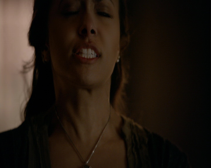 VampireDiaries-dot-nl_VampireDiaries-8x16IWasFeelingEpic1412.jpg