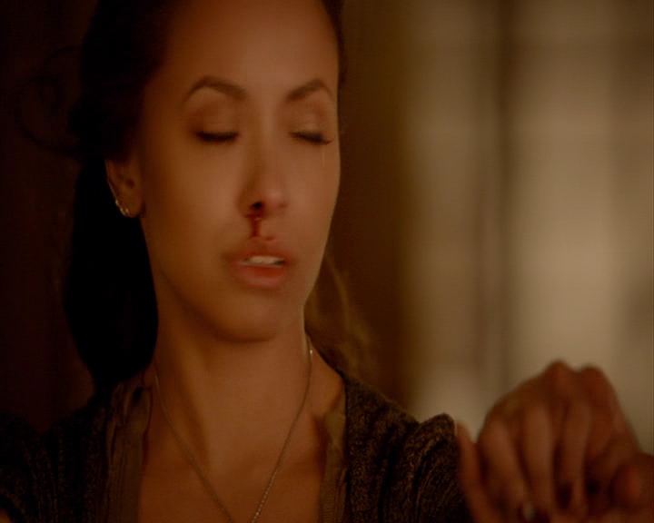 VampireDiaries-dot-nl_VampireDiaries-8x16IWasFeelingEpic1529.jpg