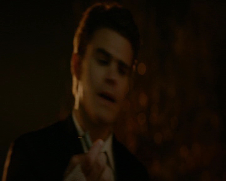 VampireDiaries-dot-nl_VampireDiaries-8x16IWasFeelingEpic1664.jpg