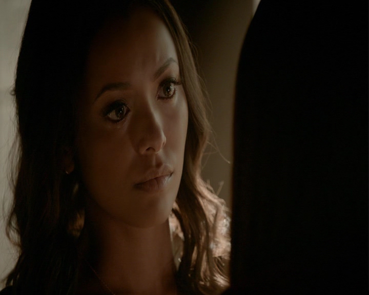 VampireDiaries-dot-nl_VampireDiaries-8x16IWasFeelingEpic1928.jpg