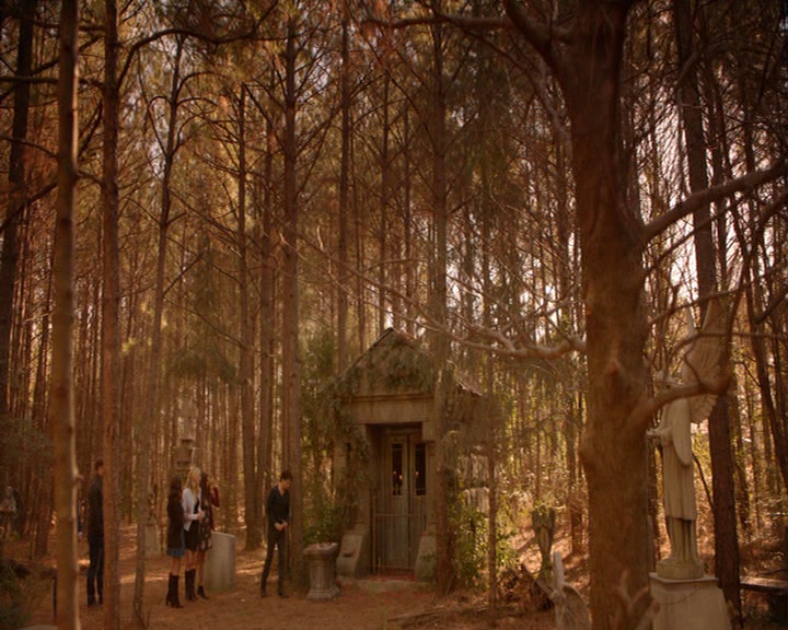 VampireDiaries-dot-nl_VampireDiaries-8x16IWasFeelingEpic2079.jpg