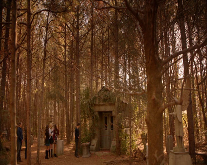 VampireDiaries-dot-nl_VampireDiaries-8x16IWasFeelingEpic2080.jpg