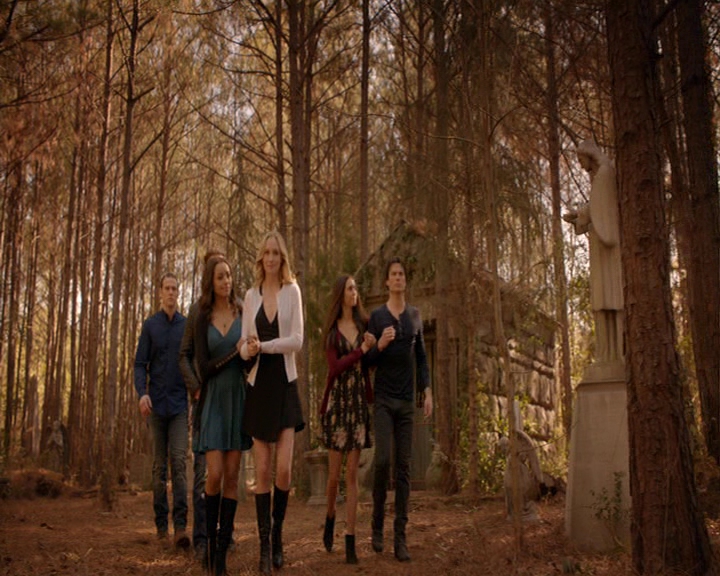 VampireDiaries-dot-nl_VampireDiaries-8x16IWasFeelingEpic2095.jpg