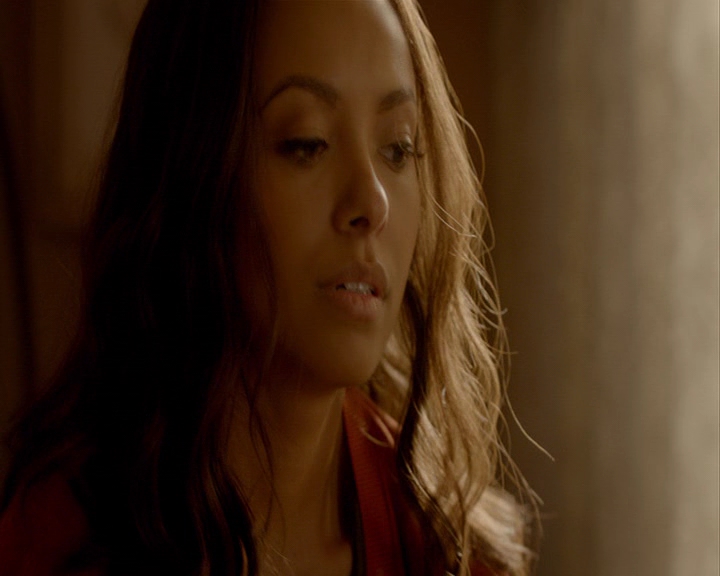 VampireDiaries-dot-nl_VampireDiaries-8x16IWasFeelingEpic2133.jpg