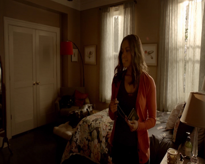 VampireDiaries-dot-nl_VampireDiaries-8x16IWasFeelingEpic2158.jpg