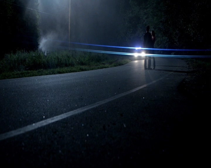 VampireDiaries-dot-nl_VampireDiaries-8x03YouDecidedThatIWasWorthSaving-deletedscenes0030.jpg