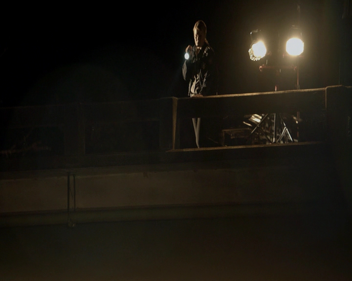 VampireDiaries-dot-nl_VampireDiaries-8x03YouDecidedThatIWasWorthSaving-deletedscenes0038.jpg