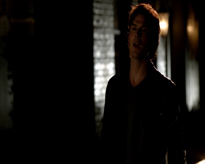 VampireDiaries-dot-nl_VampireDiaries-8x04AnEternityOfMisery-deletedscenes0010.jpg