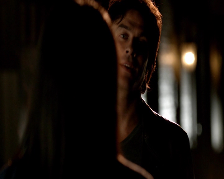 VampireDiaries-dot-nl_VampireDiaries-8x04AnEternityOfMisery-deletedscenes0014.jpg