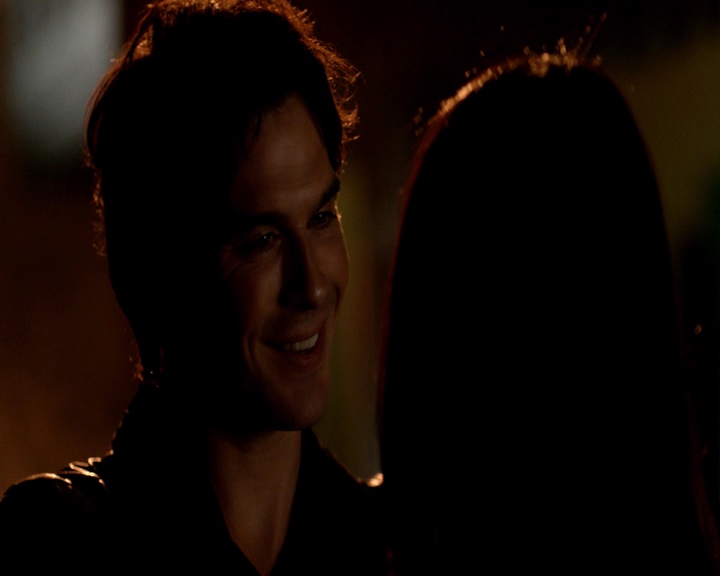 VampireDiaries-dot-nl_VampireDiaries-8x04AnEternityOfMisery-deletedscenes0031.jpg