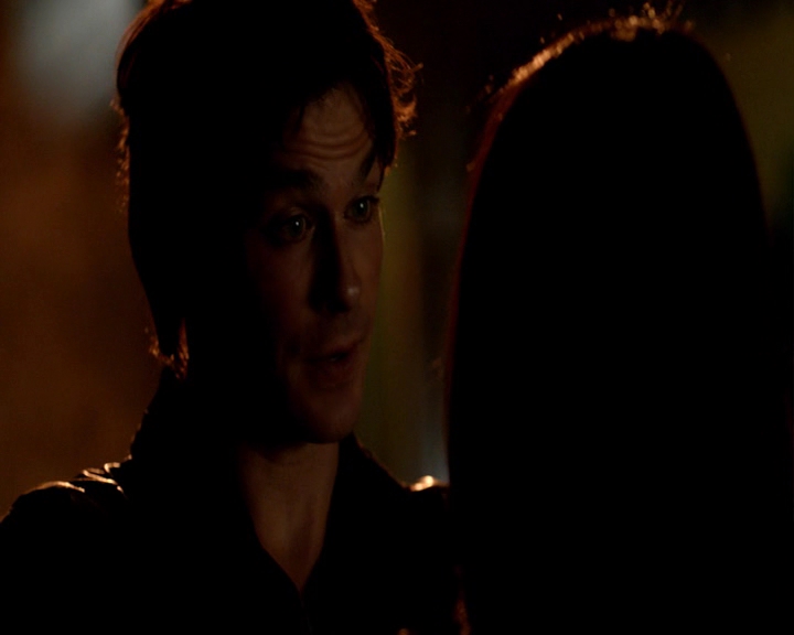 VampireDiaries-dot-nl_VampireDiaries-8x04AnEternityOfMisery-deletedscenes0032.jpg