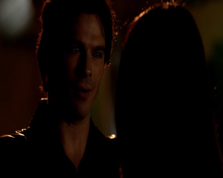 VampireDiaries-dot-nl_VampireDiaries-8x04AnEternityOfMisery-deletedscenes0036.jpg