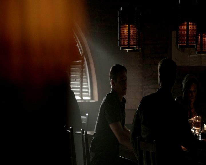 VampireDiaries-dot-nl_VampireDiaries-8x05ComingHomeWasAMistake-deletedscenes0063.jpg