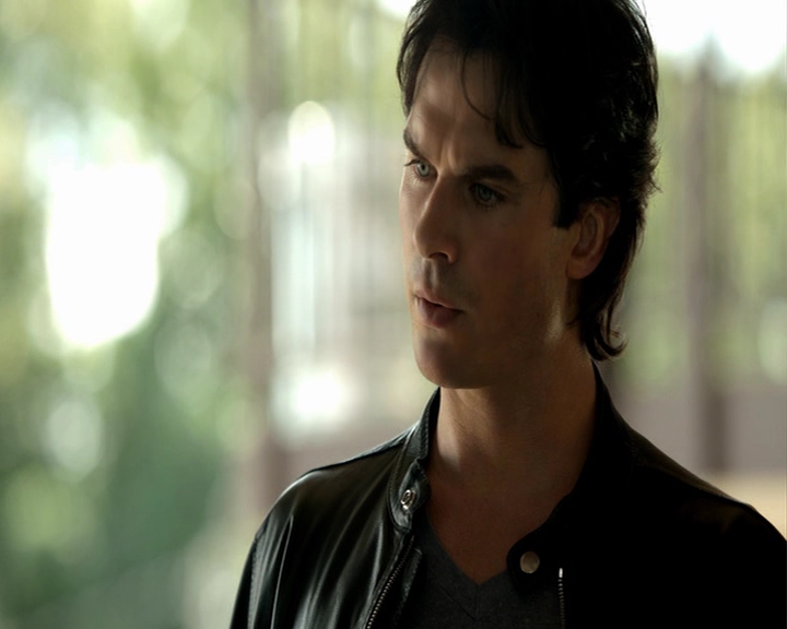 VampireDiaries-dot-nl_VampireDiaries-8x06DetouredOnSomeRandomBackwoodsPathToHell-deletedscenes0074.jpg