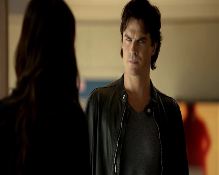 VampireDiaries-dot-nl_VampireDiaries-8x06DetouredOnSomeRandomBackwoodsPathToHell-deletedscenes0078.jpg