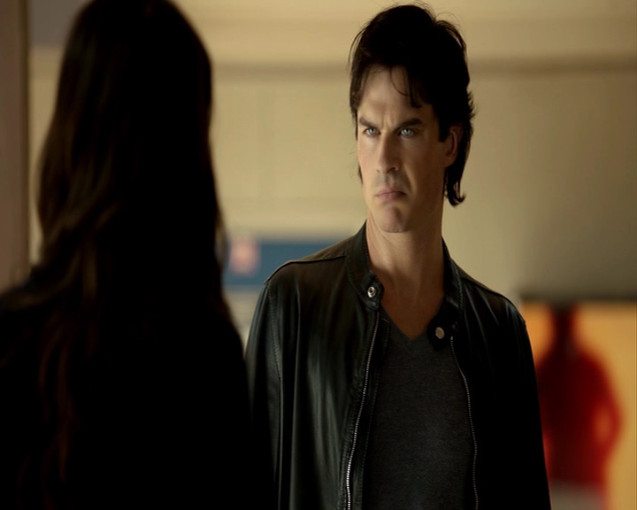 VampireDiaries-dot-nl_VampireDiaries-8x06DetouredOnSomeRandomBackwoodsPathToHell-deletedscenes0081.jpg