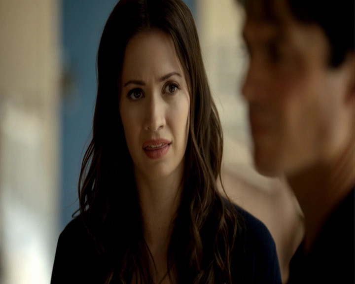 VampireDiaries-dot-nl_VampireDiaries-8x06DetouredOnSomeRandomBackwoodsPathToHell-deletedscenes0086.jpg