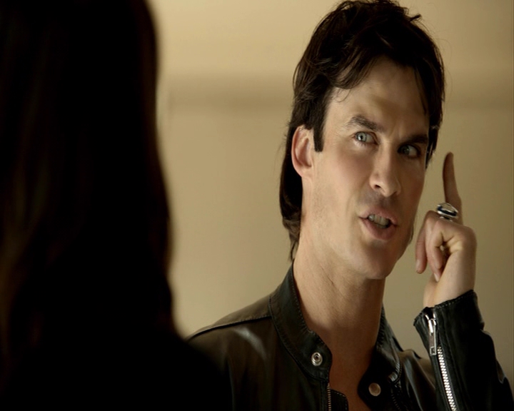 VampireDiaries-dot-nl_VampireDiaries-8x06DetouredOnSomeRandomBackwoodsPathToHell-deletedscenes0094.jpg